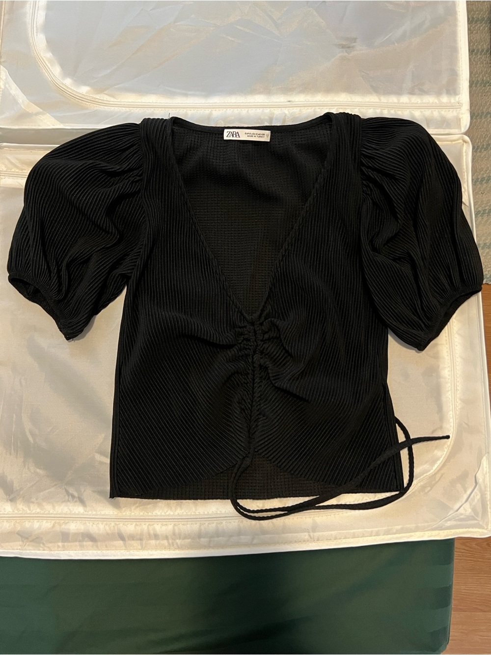 Zara Black Ribbed V-Neck Cropped Drawstring Puff-Sleeve Top
